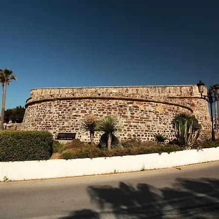 Marina Castillo, Beachfront Sea Views 500m To And Duquesa Marina Apartment *