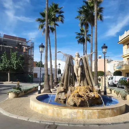 Apartment Marina Castillo, Beachfront Sea Views 500m To And Duquesa Marina