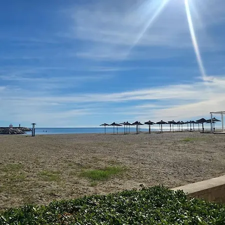 Apartment Marina Castillo, Beachfront Sea Views 500m To And Duquesa Marina Manilva