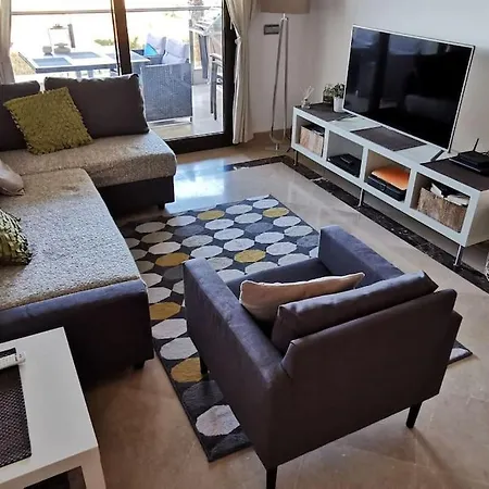 Apartment Marina Castillo, Beachfront Sea Views 500m To And Duquesa Marina Manilva